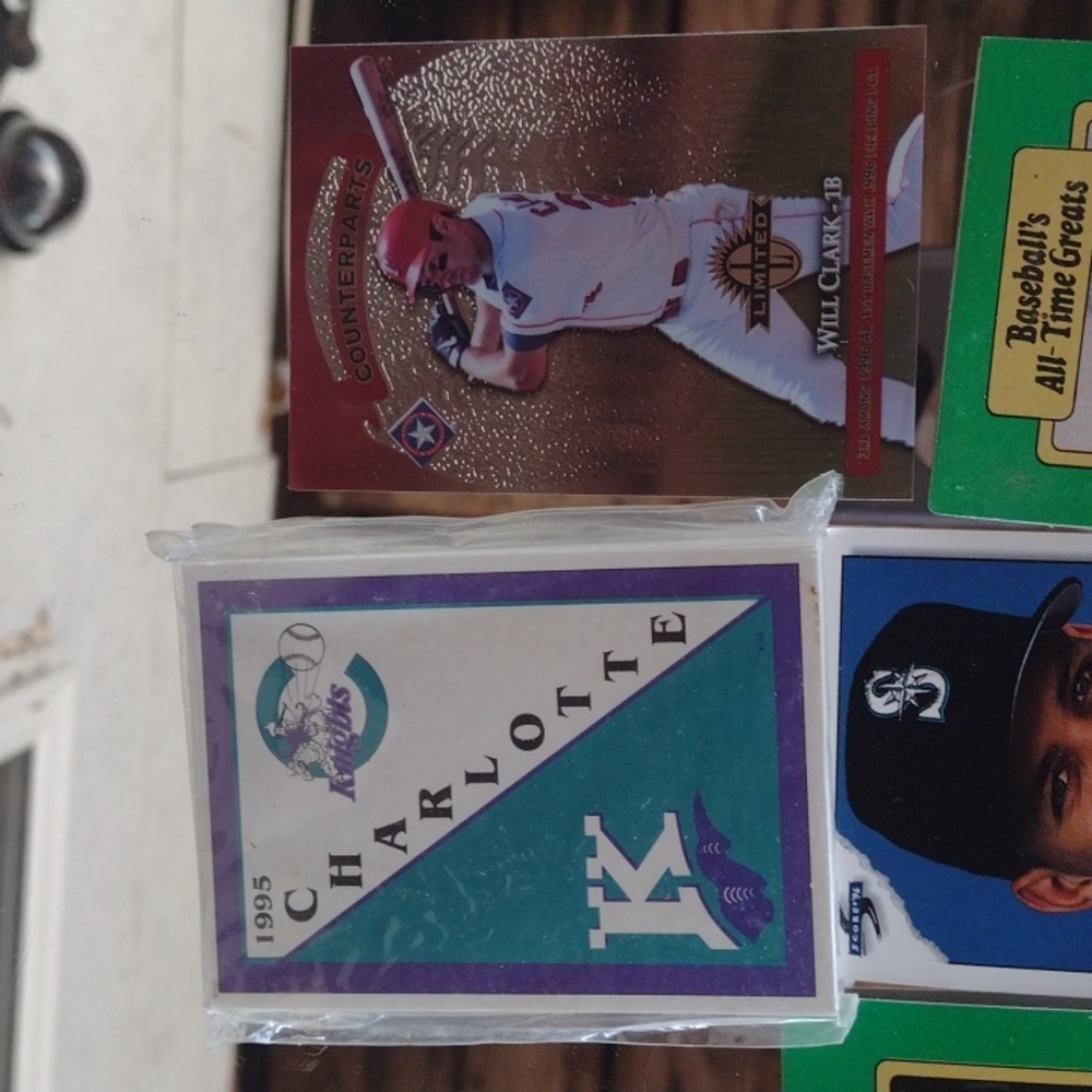 Baseball Trading Card Collection - Picture 4 of 4